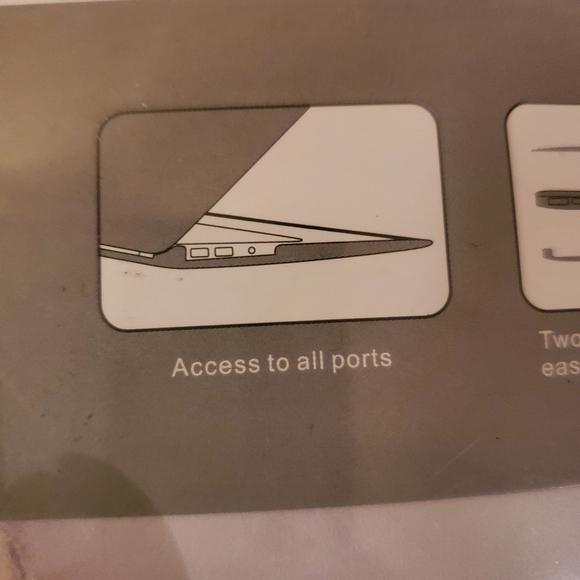 MacBook Pro 13 inch Marble Plastic Hard Shell Case - Picture 2 of 5